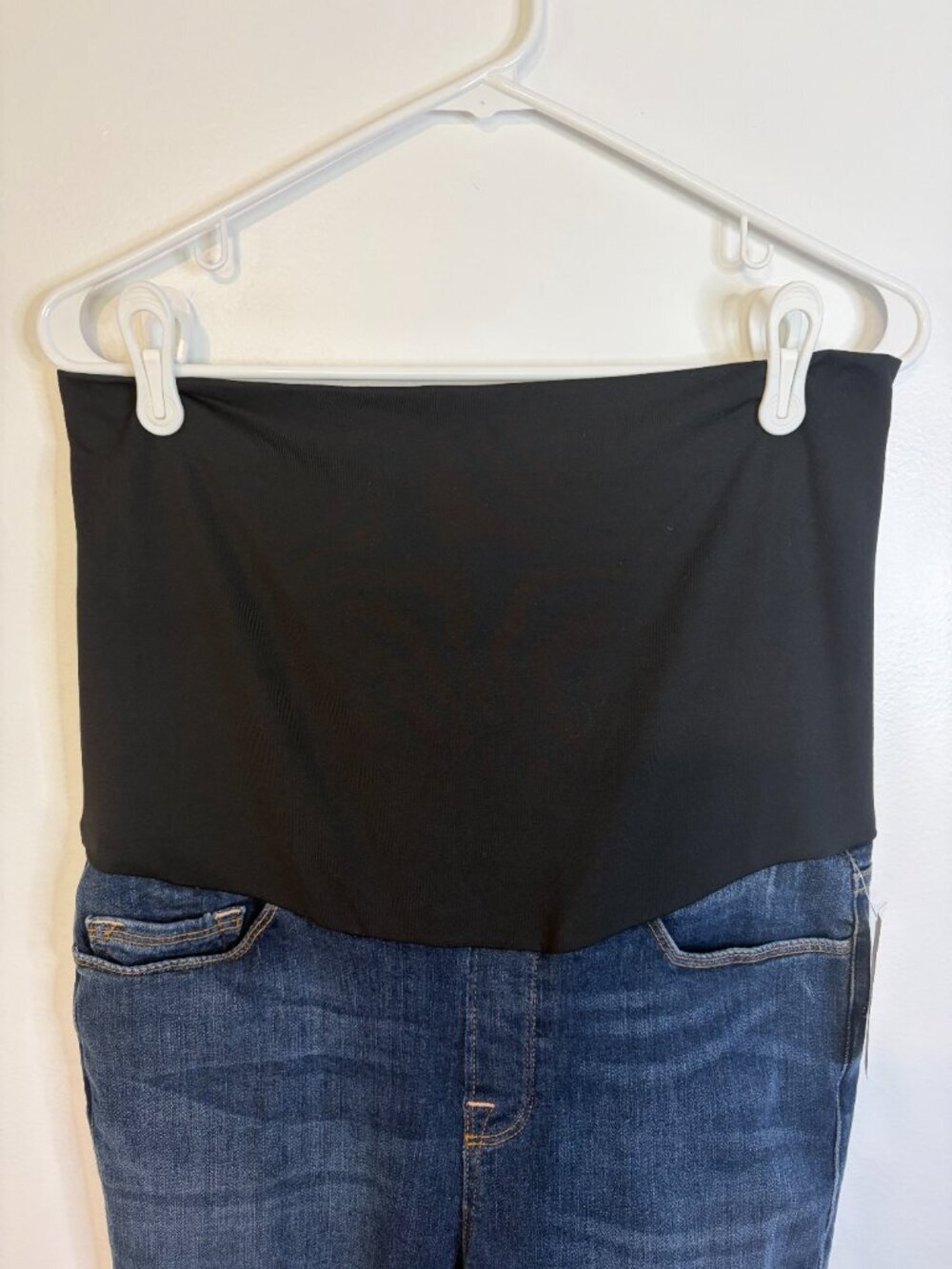 Good American Good Legs Dark Wash Cropped Maternity Jeans (NWT) - Picture 4 of 7